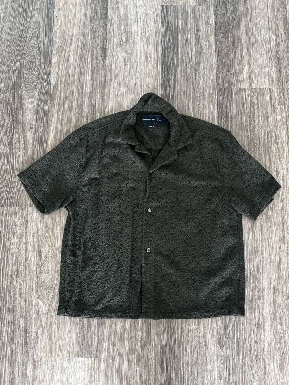Abercrombie & Fitch Green Short-Sleeve Textured Camp Shirt